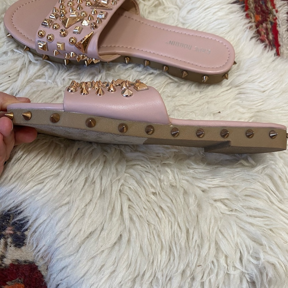 ✨Funky Slide Sandals ✨ - Picture 4 of 4